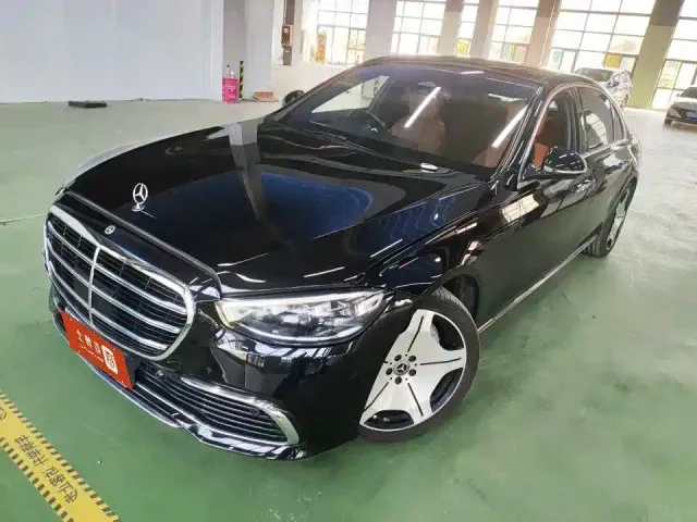 Фотография автомобиля — Mercedes-Benz S-Class