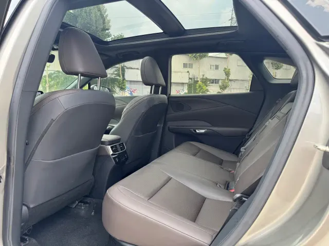 Lexus RX — Фото автомобиля 11