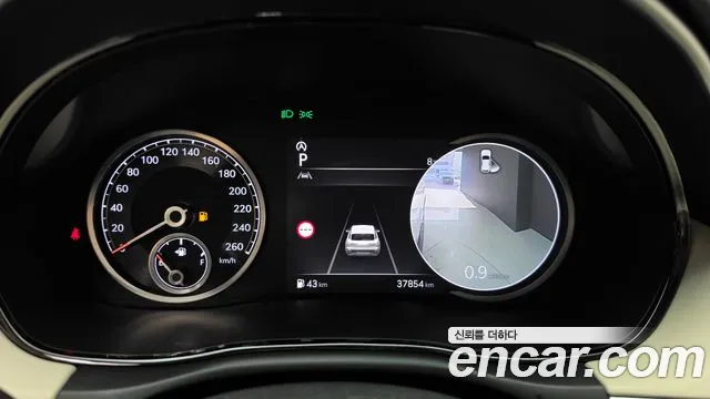 Genesis GV70 — Фото автомобиля 11