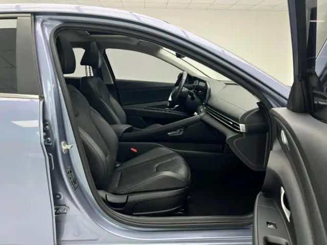Hyundai Elantra — Фото автомобиля 8