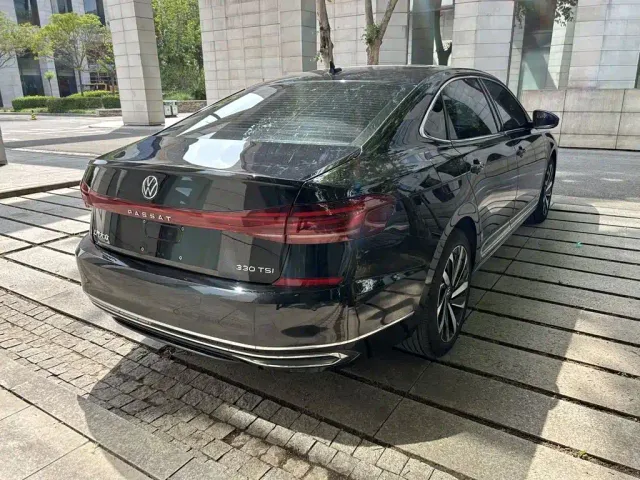 Volkswagen Passat 2022 330TSI Starlight Elite Edition — Фото автомобиля 6