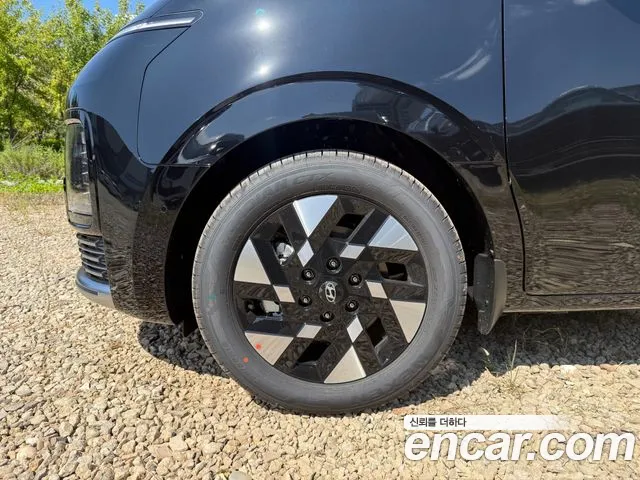 Hyundai Staria — Фото автомобиля 3