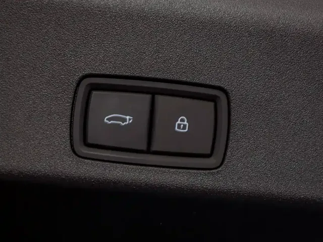 Li Auto MEGA — Фото автомобиля 21