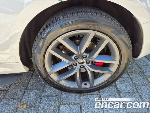 Land Rover Range Rover Sport — Фото автомобиля 14