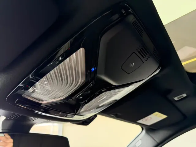 BMW 5 Series — Фото автомобиля 13