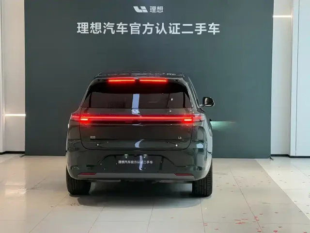 Li Auto L6 — Фото автомобиля 3