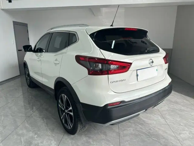 Nissan Qashqai — Фото автомобиля 4