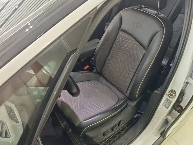 Volkswagen ID.3 — Фото автомобиля 14