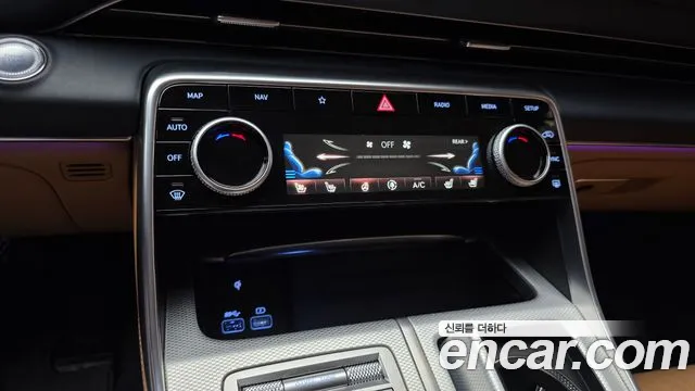 Genesis GV80 — Фото автомобиля 24