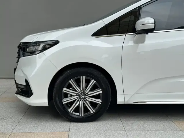 Honda Odyssey — Фото автомобиля 5
