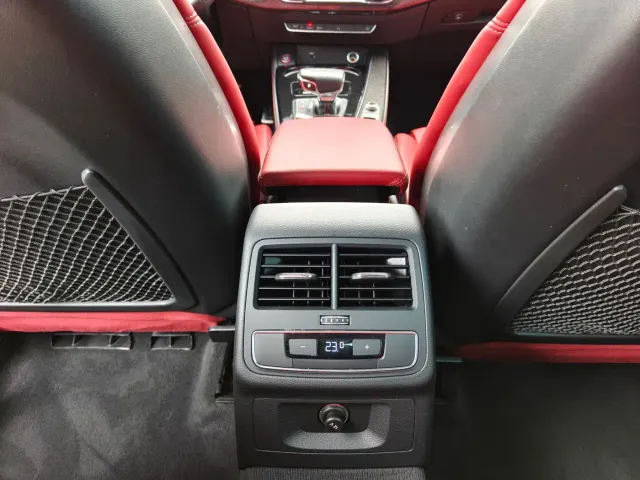 Audi S4 — Фото автомобиля 16