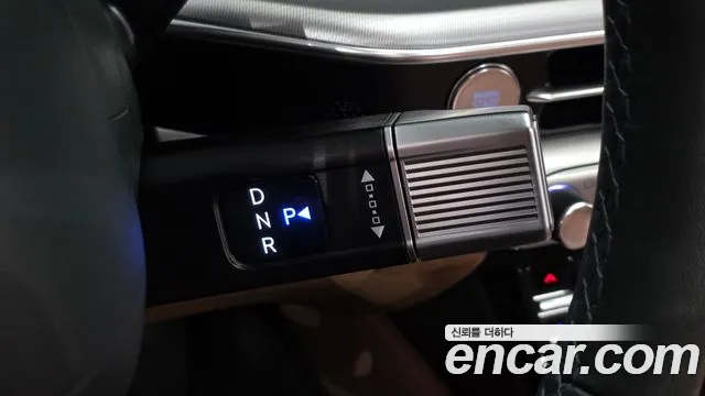 Hyundai Grandeur GN7 — Фото автомобиля 9