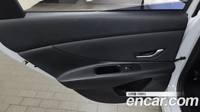 Hyundai Avante CN7 — Фото автомобиля 14