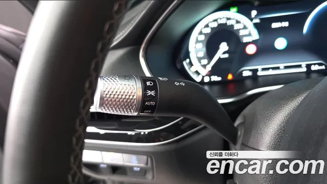 Genesis G80 Бензин 3.5 турбо AWD — Фото автомобиля 21
