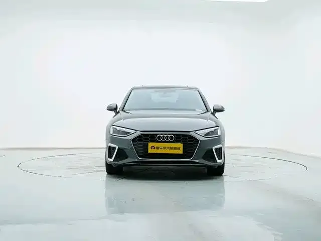 Audi A4L — Фото автомобиля 3