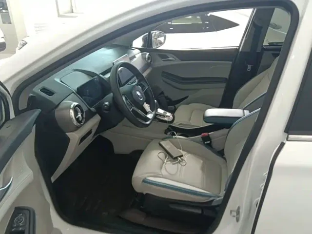BYD Yuan Pro — Фото автомобиля 15