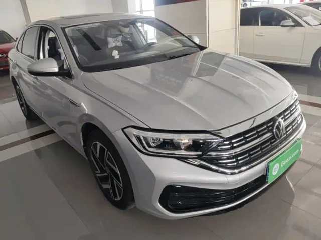 Volkswagen Sagitar — Фото автомобиля 3