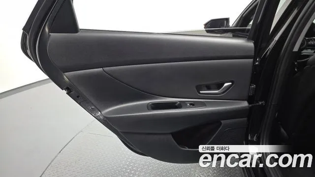 Hyundai AVANTE Новый Avante (CN7) — Фото автомобиля 25