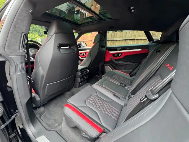 Lamborghini Urus — Фото автомобиля 8