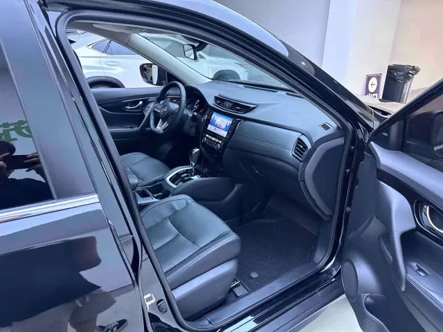 Nissan X-Trail — Фото автомобиля 11