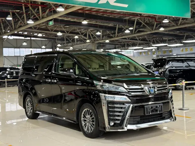 Toyota Vellfire — Фото автомобиля 3