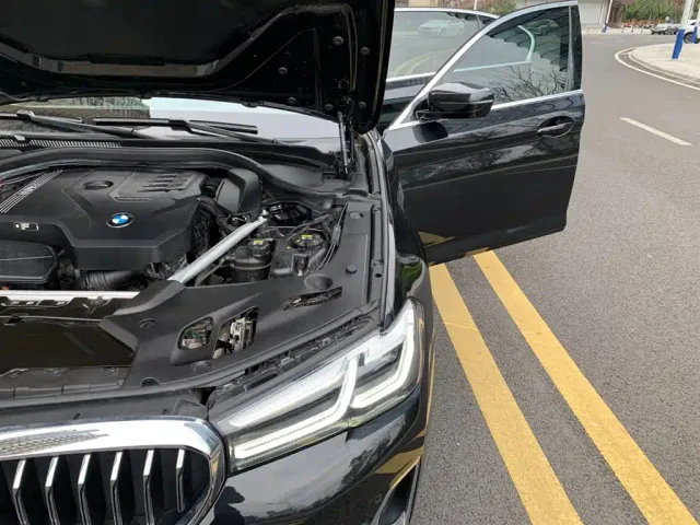 BMW 5 Series — Фото автомобиля 20