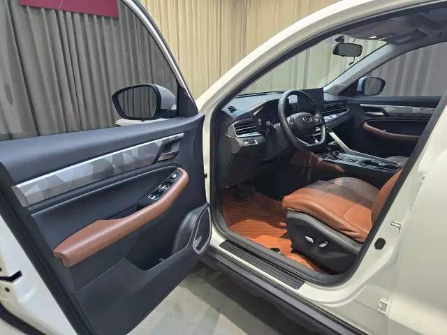 Geely Vision X6 — Фото автомобиля 8