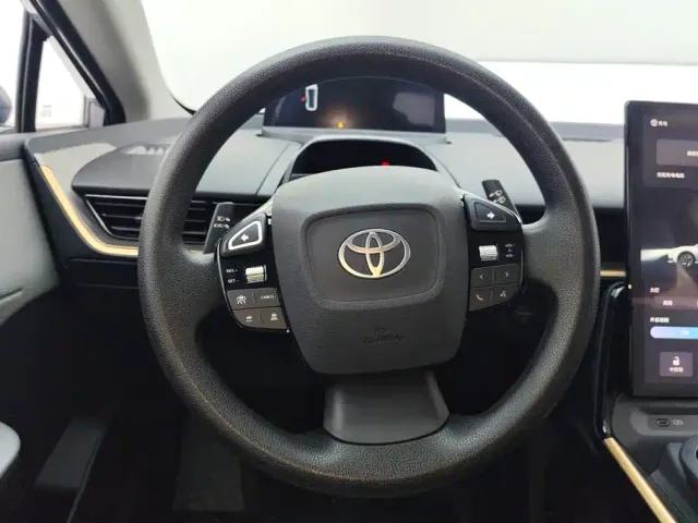 Toyota bZ3 — Фото автомобиля 15