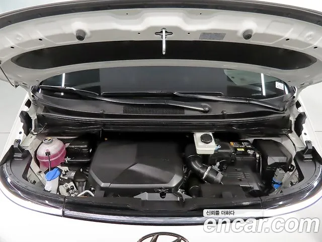 Hyundai Staria Staria 4WD Lounge 9 мест — Фото автомобиля 18