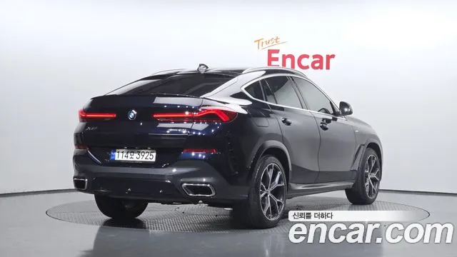 BMW X6 xDrive40i M Sport — Фото автомобиля 2