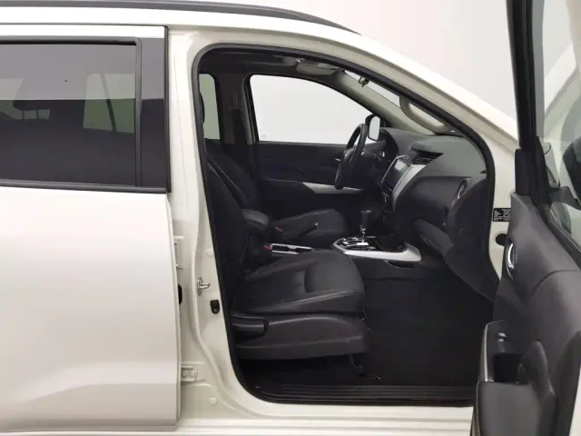 Nissan Terra 2020 2.5L XL Upper 4WD Automatic Luxury Edition — Фото автомобиля 23