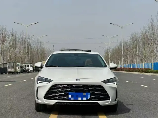 Buick Regal — Фото автомобиля 2
