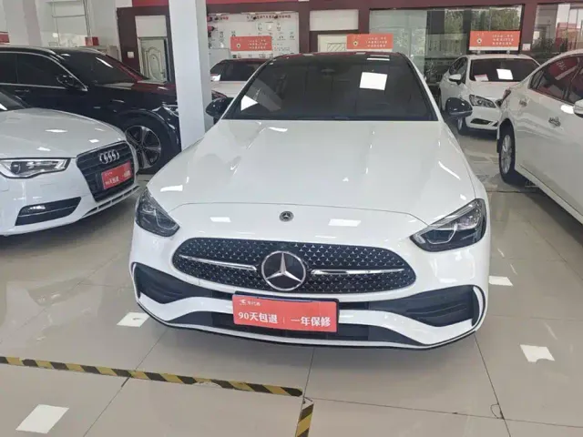 Mercedes-Benz C-Class — Фото автомобиля 2