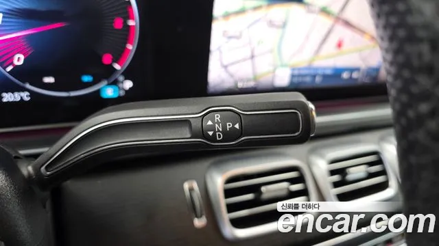 Mercedes-Benz GLE-Class — Фото автомобиля 12