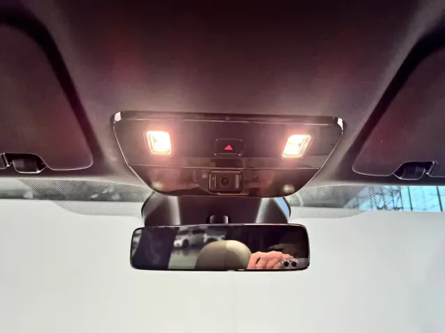 Li Auto i6 — Фото автомобиля 21