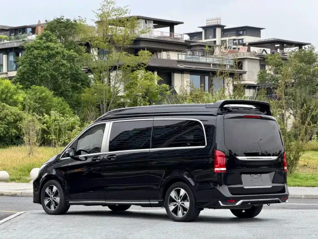 Mercedes-Benz V-Class — Фото автомобиля 4