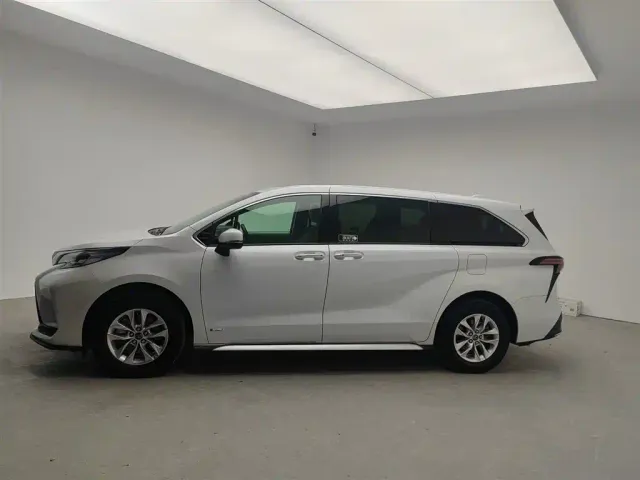 Toyota Granvia — Фото автомобиля 4
