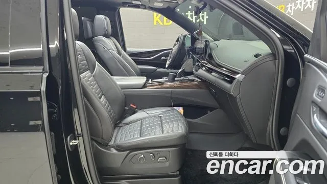 Cadillac Escalade Escalade 5 поколение — Фото автомобиля 8