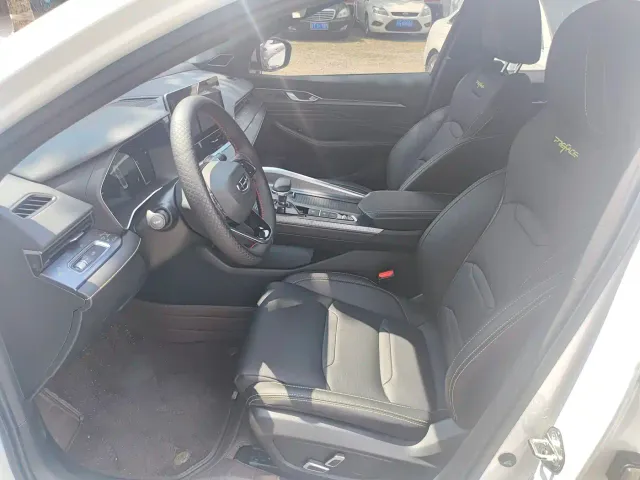Geely Xingrui — Фото автомобиля 4