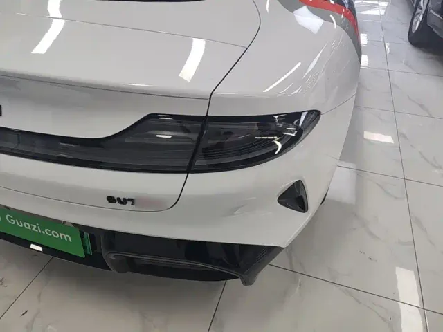 Xiaomi SU7 — Фото автомобиля 7