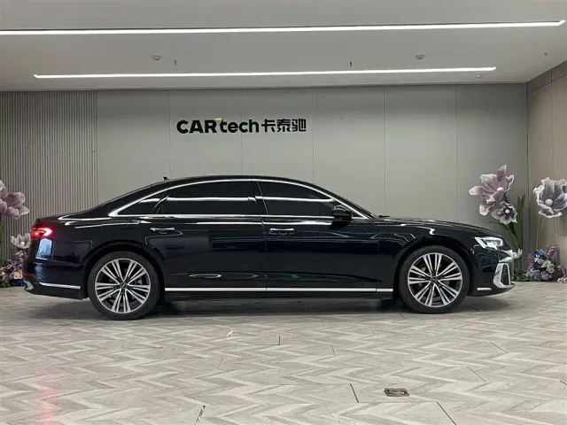 Audi A8 — Фото автомобиля 4