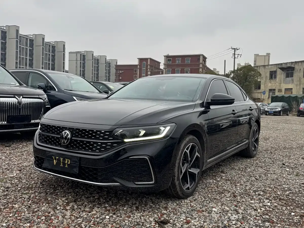 Volkswagen Passat 2023 330TSI Starlight Elite Edition — Фото автомобиля 2