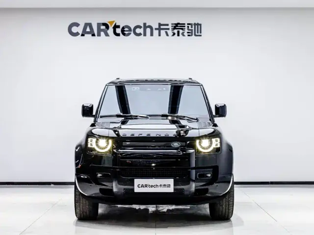 Land Rover Defender — Фото автомобиля 2