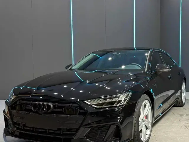 Фотография автомобиля — Audi A7L