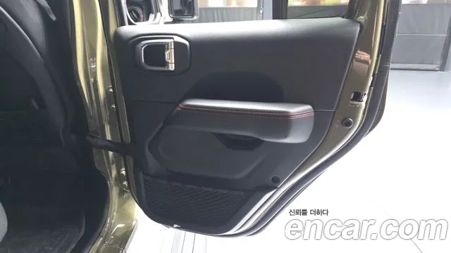 Jeep Wrangler Wrangler (JL) — Фото автомобиля 25