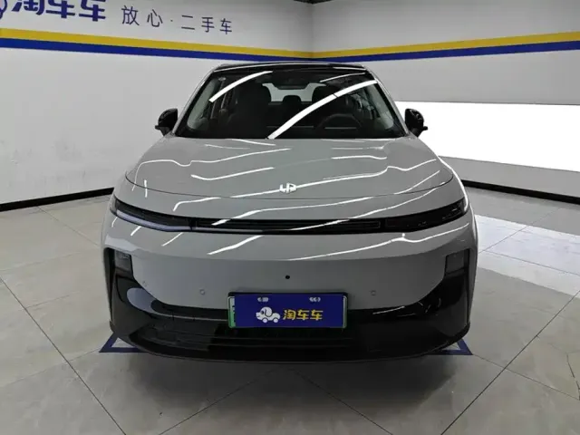Leapmotor B10 — Фото автомобиля 2