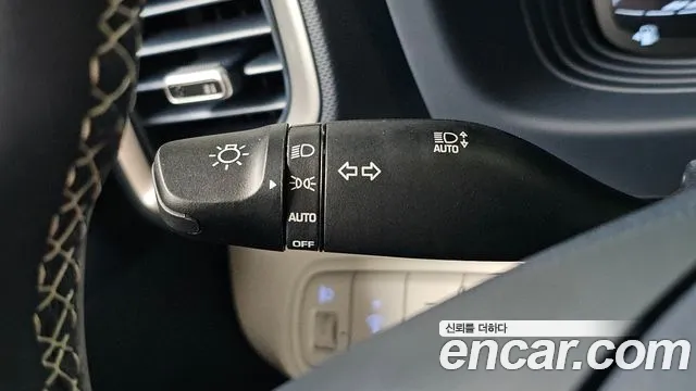 Hyundai Venue — Фото автомобиля 15