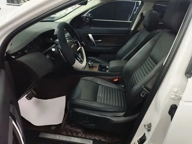 Land Rover Discovery Sport — Фото автомобиля 14