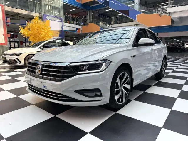Фотография автомобиля — Volkswagen Sagitar