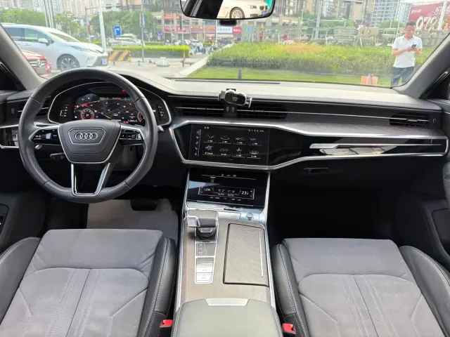 Audi Audi A6L 2023 Facelift 45 TFSI Premium Dynamic — Фото автомобиля 16